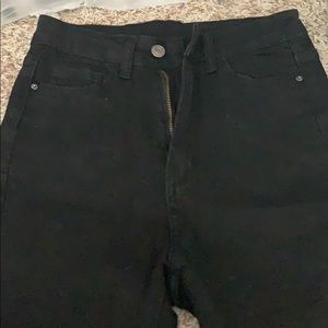 Black Ripped Skinny Jeans With Cropped Ankle